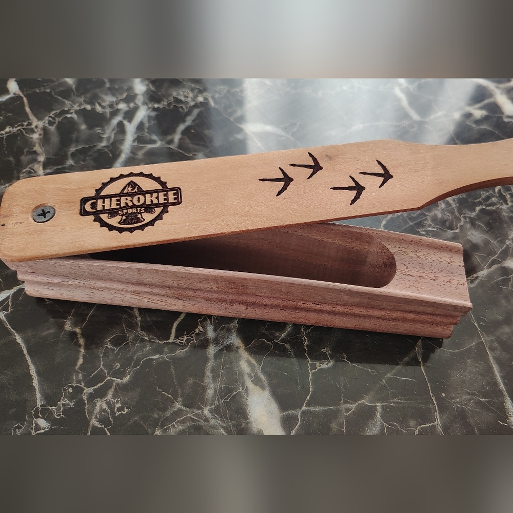 Turkey Call ~Hunting~ Wooden Indian Style - Works Sturdy
